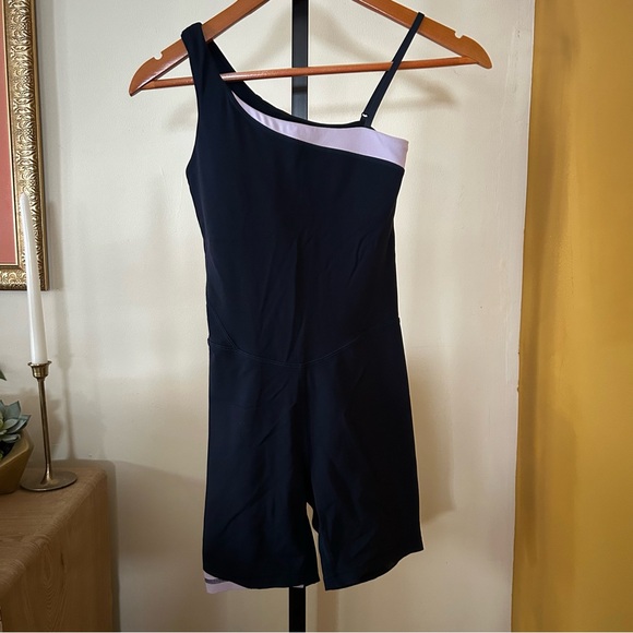 Lululemon Align Bodysuit 6" Color Block Asymmetrical One Piece Romper Size 2 - Picture 2 of 7